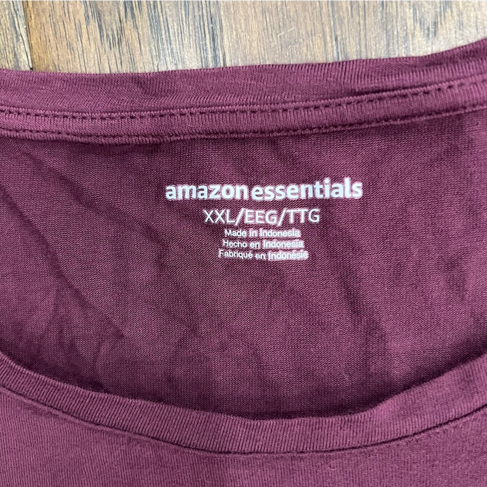 Amazon Essentials T-Shirt - Picture 6 of 11